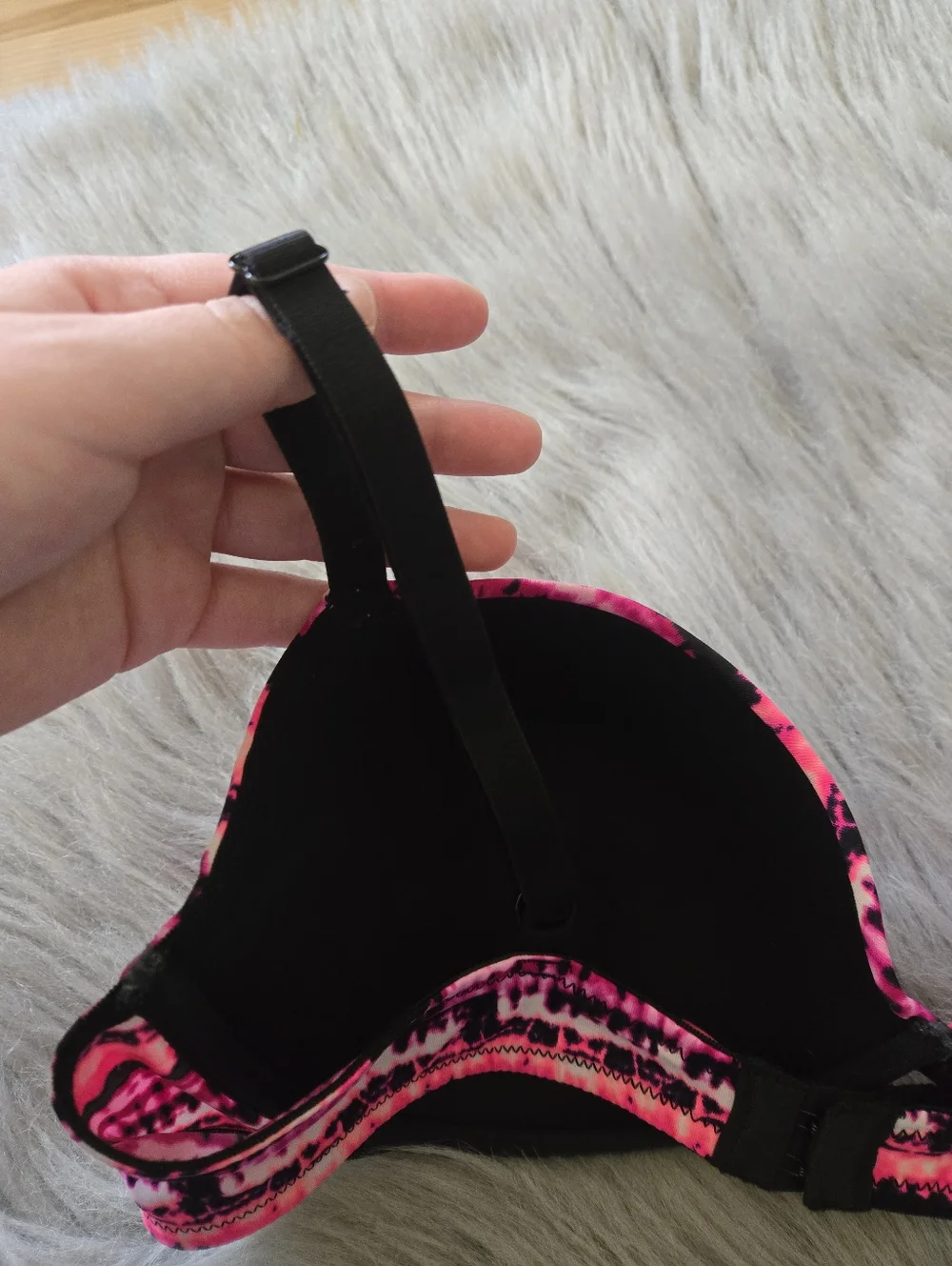 La Senza Pink & Black Tie-Dye Lightly Lined Underwire Bra - Picture 5 of 9